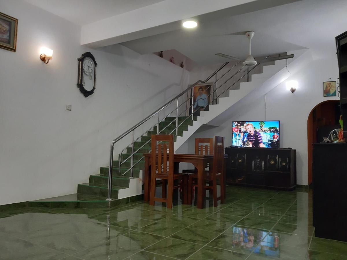 Hellen Homestay Negombo Bagian luar foto